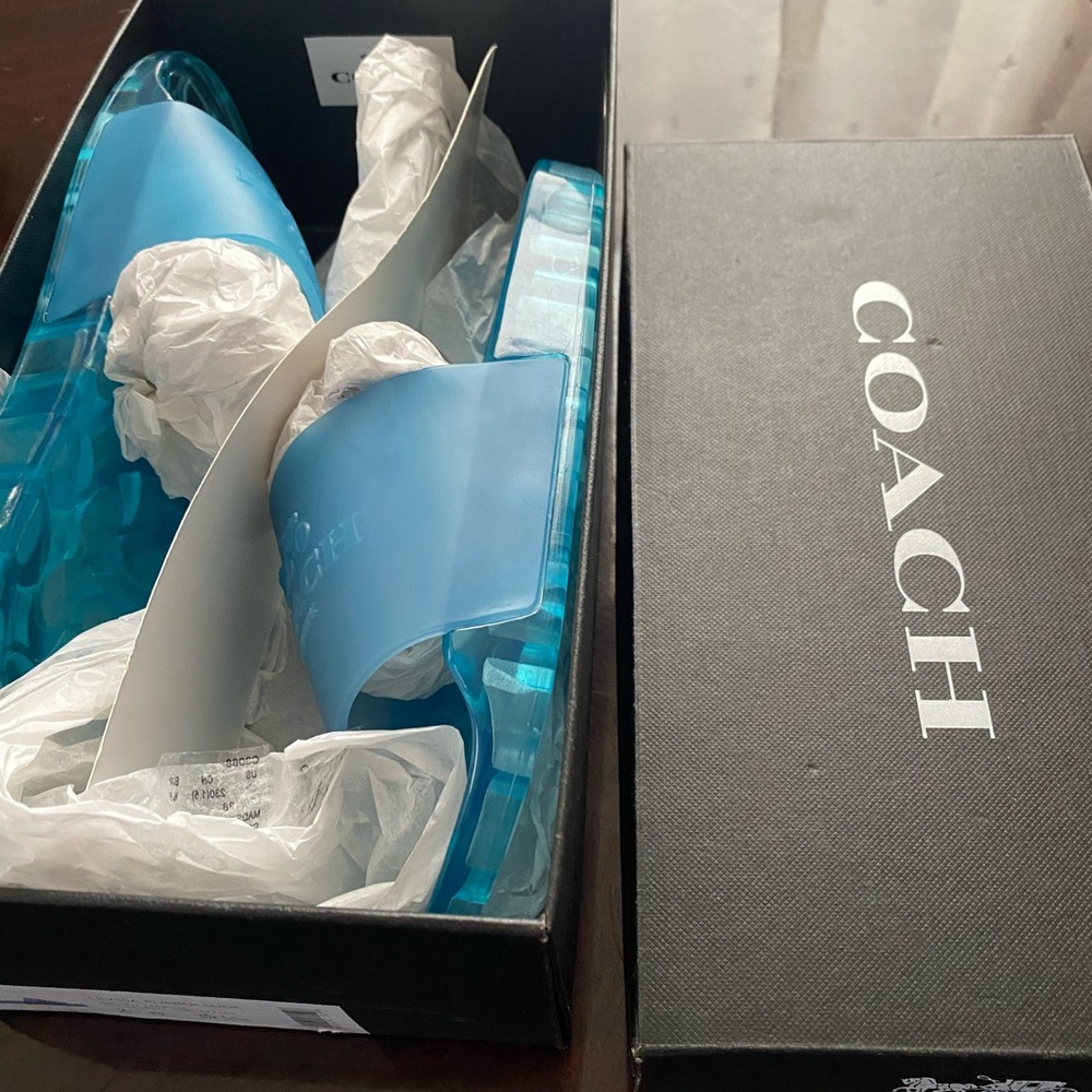 Authentic Coach Jelly Slides - Picture 7 of 7